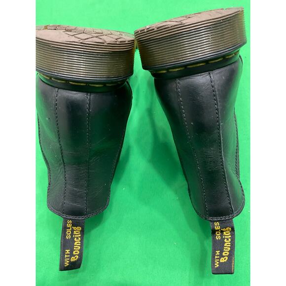 DR. MARTENS 2976 SLIP RESISTING CHELSEA BOOTS - SOFT TOE SIZE 10M main image 4